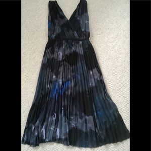 Aritzia Wilfred KAREL pleated dress size M